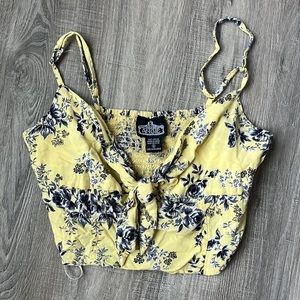 Cute Going-Out Floral Cropped Tank